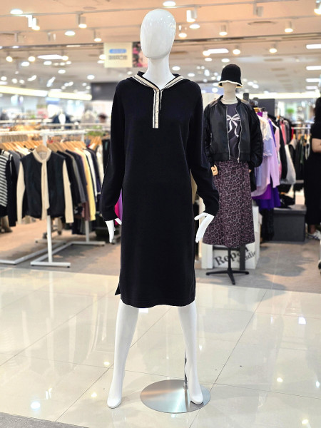 [행복한백화점][꼼빠니아]후드 니트 루즈핏 원피스 CAFW0WSO100