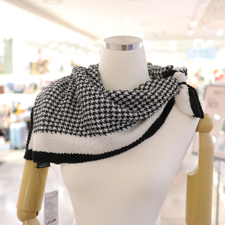 [행복한백화점][아날도바시니]하운드체크 주름 스카프