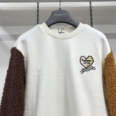[레노마키즈] 여아 퍼 소매 오버핏 맨투맨 아이보리 겨울 R1942T127