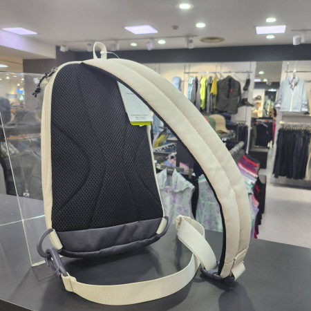 [행복한백화점][마운티아]남녀공용 등산레져시 좋은 펀디슬링백 (2색)/2MQ KS X2906  BE/BK