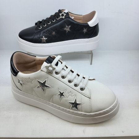 [행복한백화점][에스콰이아]영에이지 여성 발편한 통굽 4센치 밴딩  스니커즈PFEFHZ6