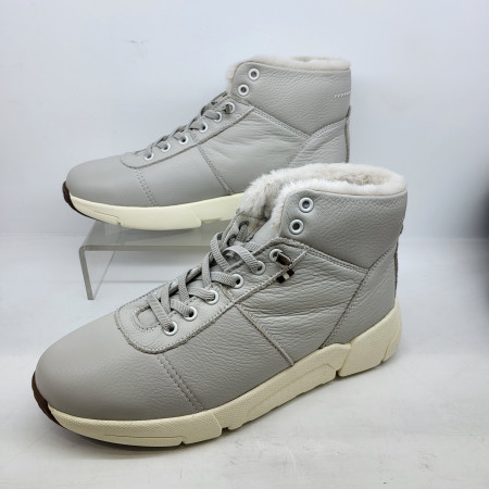 [행복한백화점][에스콰이아]이월 특가 여성 경량 밴딩 스니커즈 발편한털부츠  YACWBS6