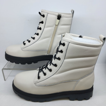 [행복한백화점][에스콰이아]특가  여성 경량 워카 4센치 흰색 부츠YACWBM6