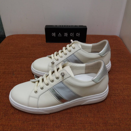 영에이지 여성 4센치 밴딩 스니커즈 캐주얼