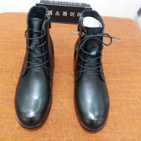 발편한 검정색 여성 워카부츠 에스콰이아 포트폴리오 소가죽