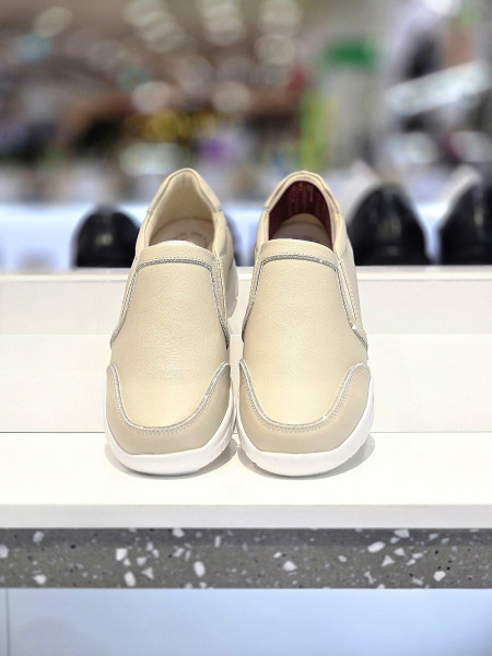 [행복한백화점][허시파피]밴드끈 컴포트 세미캐주얼 슬립온 3FQ490