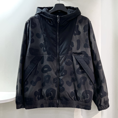 [행복한백화점][파사디]간절기 레오파드 후드집업 패딩 점퍼 블랙 남성 Q24FWJ602M