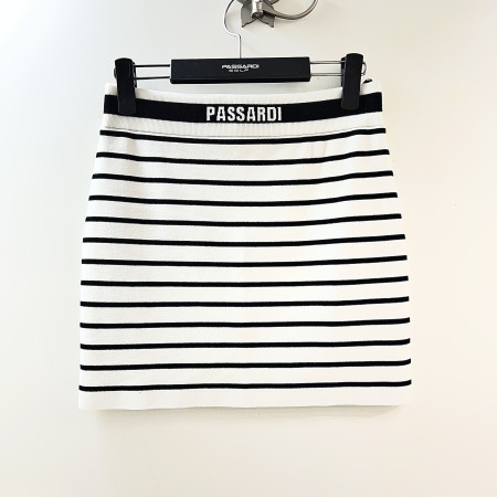 [행복한백화점][파사디]스트라이프 타이트 니트 스커트 아이보리 여성 치마 P25SKK332S